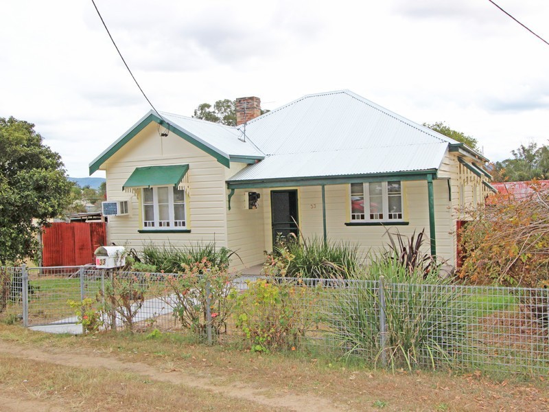 33 Rugby Street, Ellalong NSW 2325