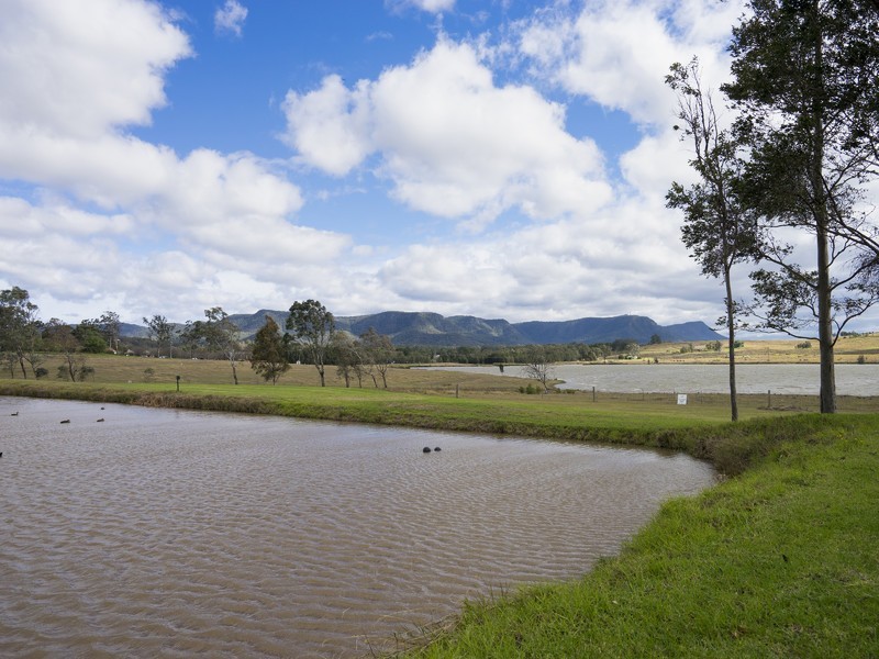 Villa 27- 28 Leisure Inn, Cnr Broke and McDonalds Road, Pokolbin NSW 2320