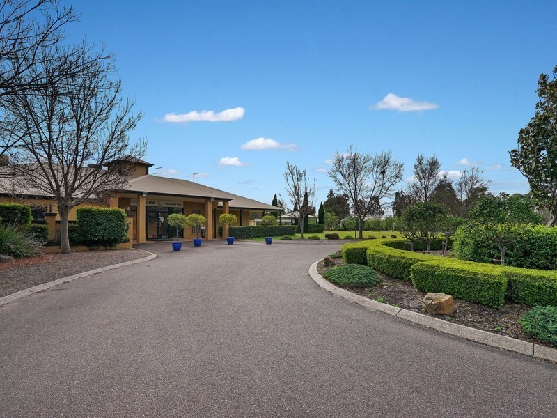 Villa 27- 28 Leisure Inn, Cnr Broke and McDonalds Road, Pokolbin NSW 2320