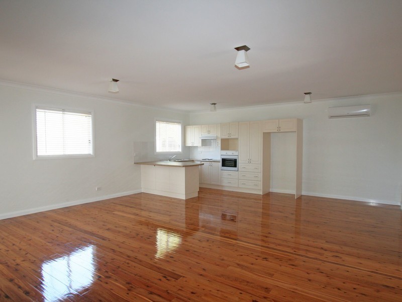 20 Carroll Avenue, Cessnock NSW 2325