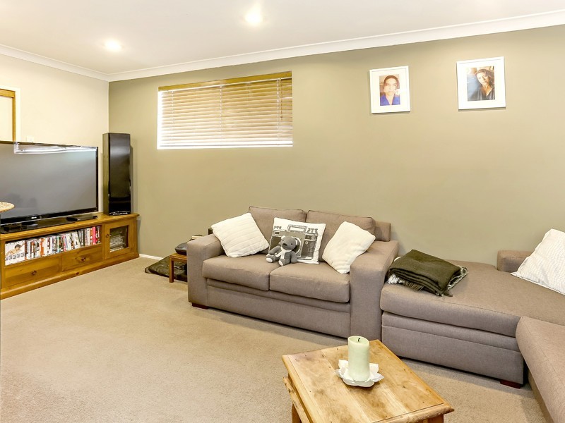 37 Mitchell Street, North Rothbury NSW 2335