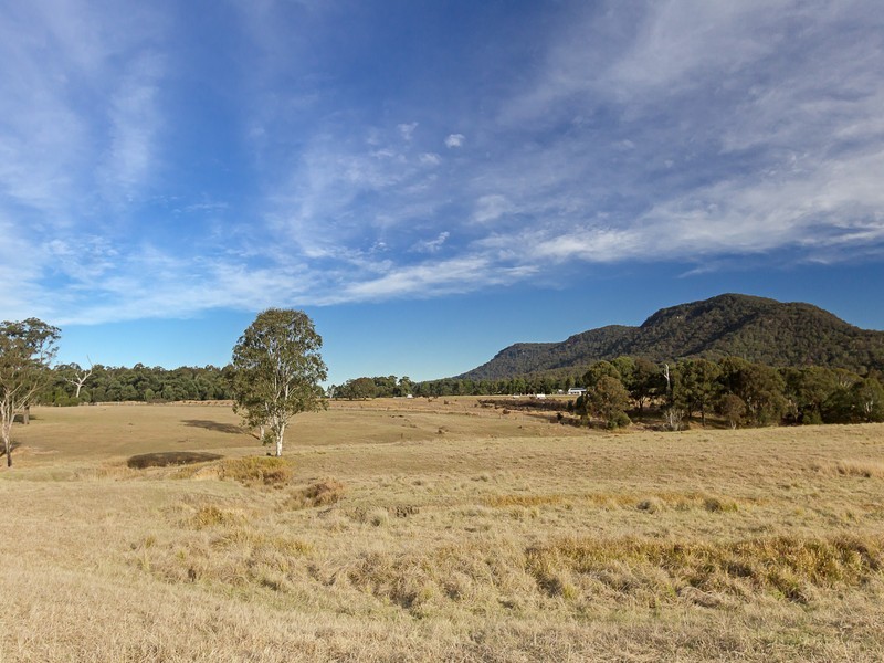 243 Sandy Creek Road, Mount Vincent NSW 2323
