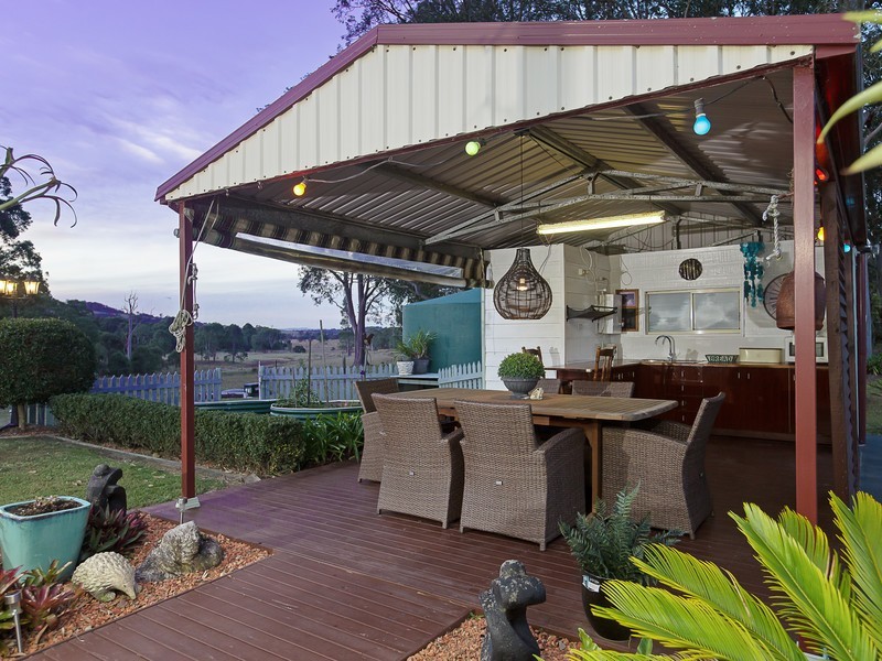 243 Sandy Creek Road, Mount Vincent NSW 2323