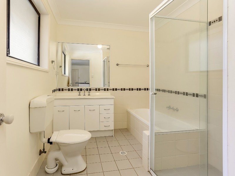 2/26 Cabernet Grove, Cessnock NSW 2325