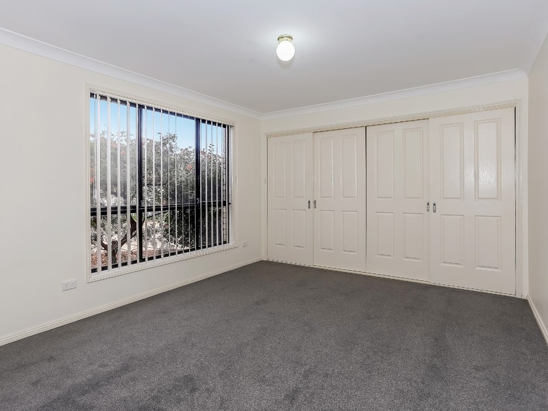 2/26 Cabernet Grove, Cessnock NSW 2325