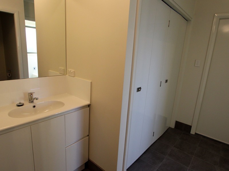 2/50 Catherine Street, Cessnock NSW 2325