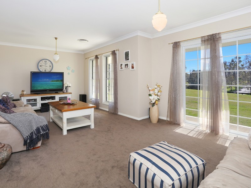 14 Sandstone Drive, Windella NSW 2320