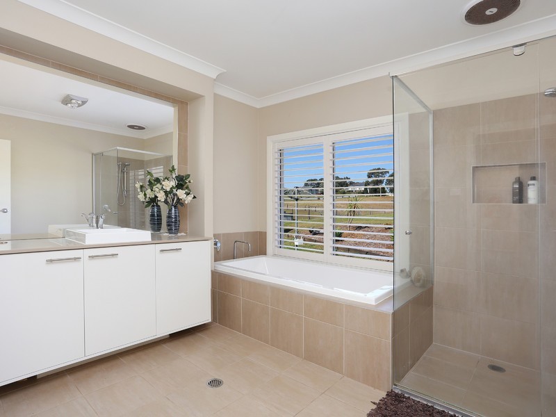 14 Sandstone Drive, Windella NSW 2320