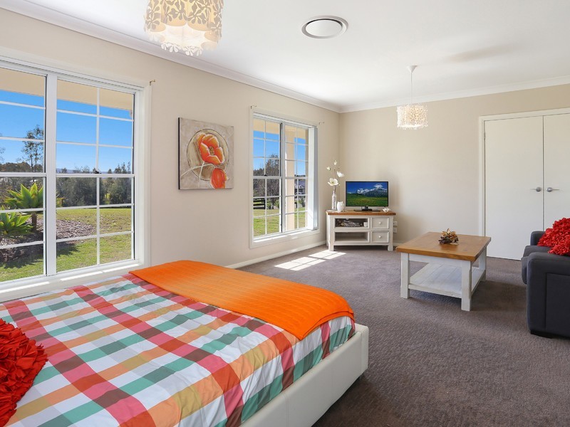 14 Sandstone Drive, Windella NSW 2320