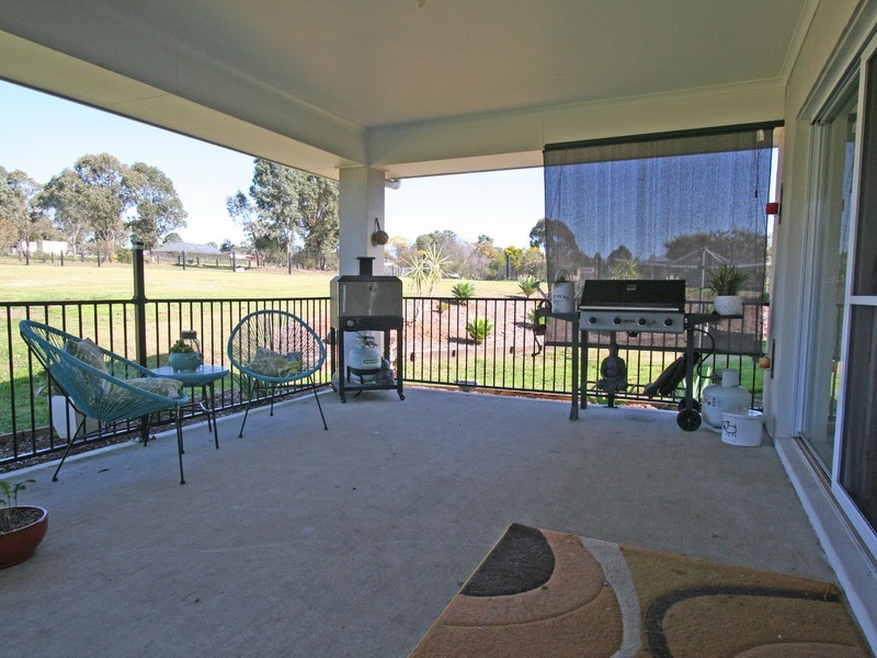 14 Sandstone Drive, Windella NSW 2320