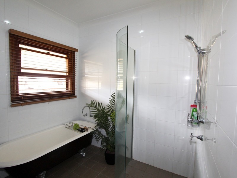 2 Irwin Close, Millfield NSW 2325