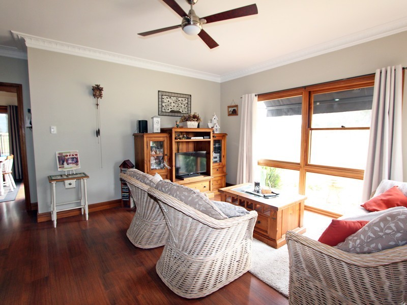 2 Irwin Close, Millfield NSW 2325