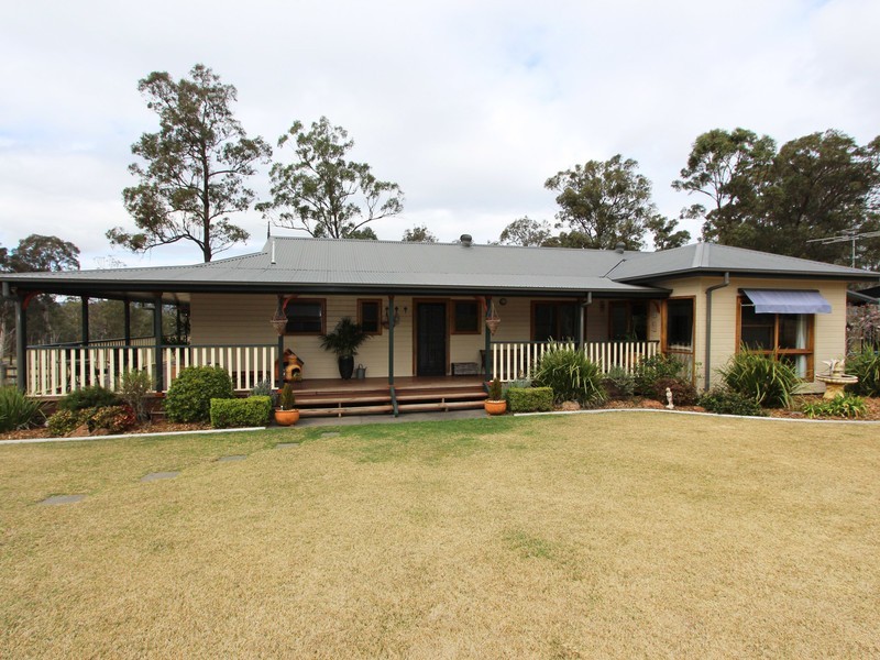 2 Irwin Close, Millfield NSW 2325
