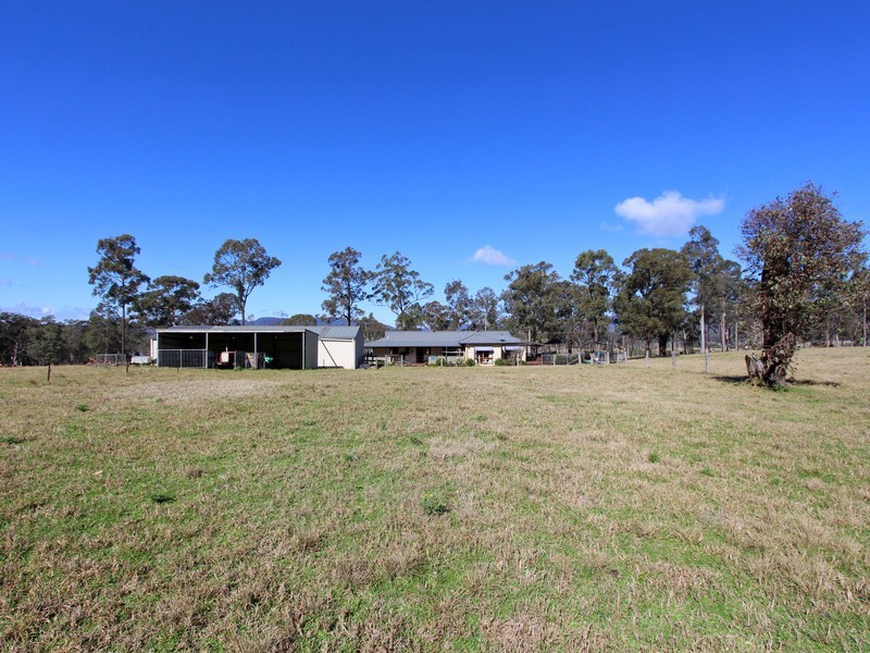 2 Irwin Close, Millfield NSW 2325