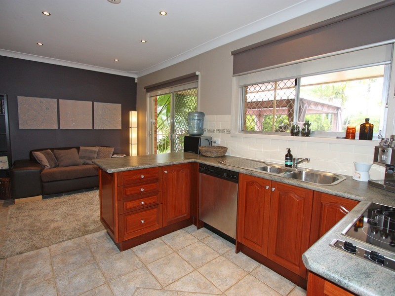 74 Maitland Street, Abermain NSW 2326