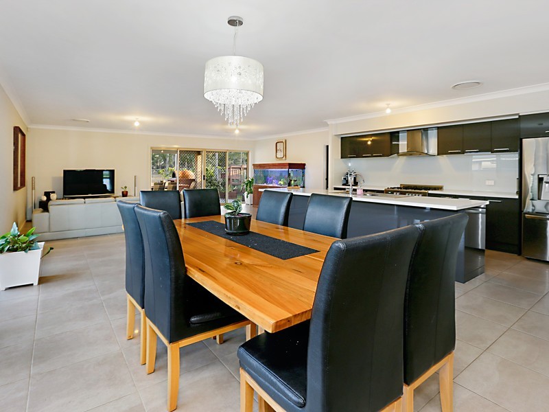 7 Trebbiano Drive, Cessnock NSW 2325