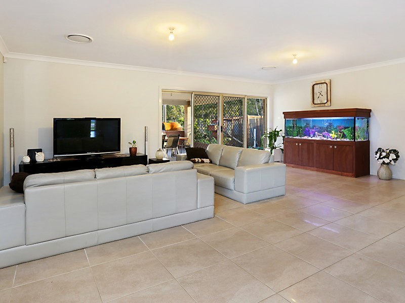 7 Trebbiano Drive, Cessnock NSW 2325