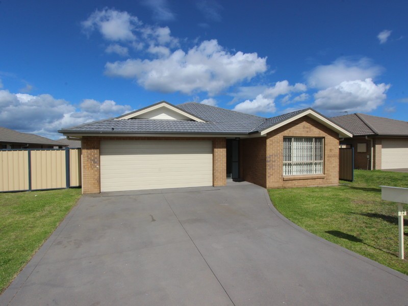 12 Brunello Street, Cessnock NSW 2325