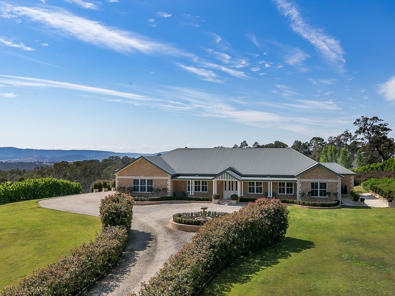 168 Brokenback Road, Branxton NSW 2335