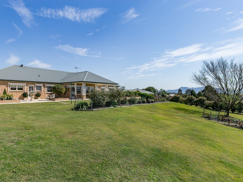 168 Brokenback Road, Branxton NSW 2335