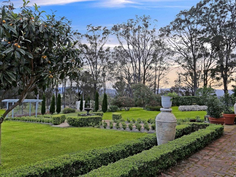 42 Londons Road, Lovedale NSW 2325