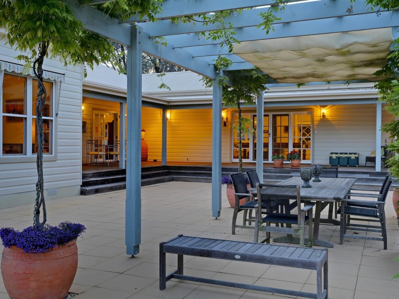 42 Londons Road, Lovedale NSW 2325