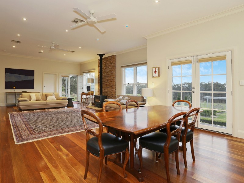 42 Londons Road, Lovedale NSW 2325