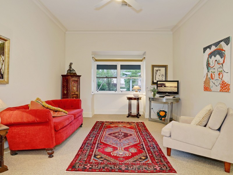 42 Londons Road, Lovedale NSW 2325