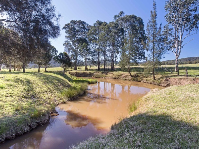 8 Owens Avenue, Millfield NSW 2325