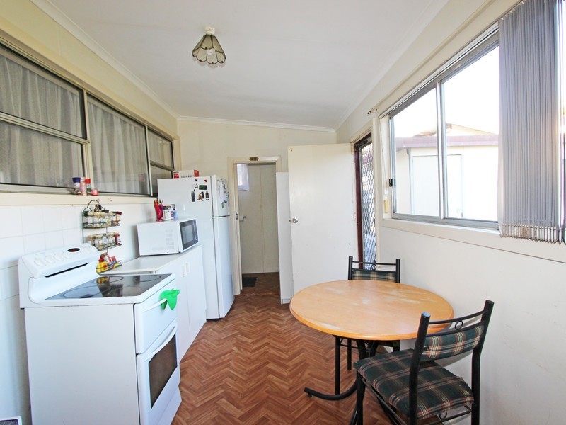 2 Colliery Street, Aberdare NSW 2325