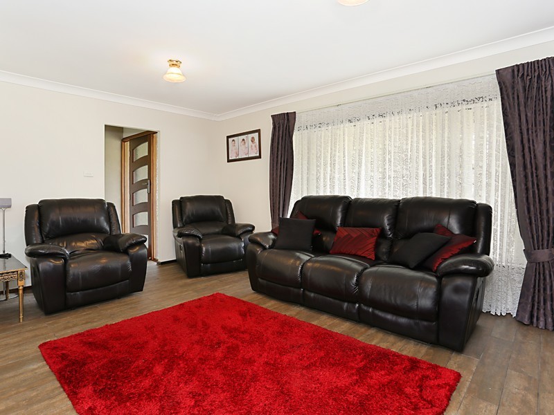 2 Balmoral Avenue, Cessnock NSW 2325