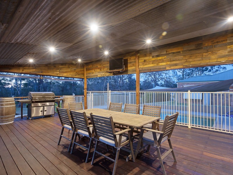 42 Blackburn Close, Lovedale NSW 2325