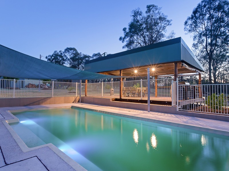 42 Blackburn Close, Lovedale NSW 2325