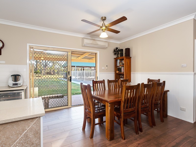 42 Blackburn Close, Lovedale NSW 2325