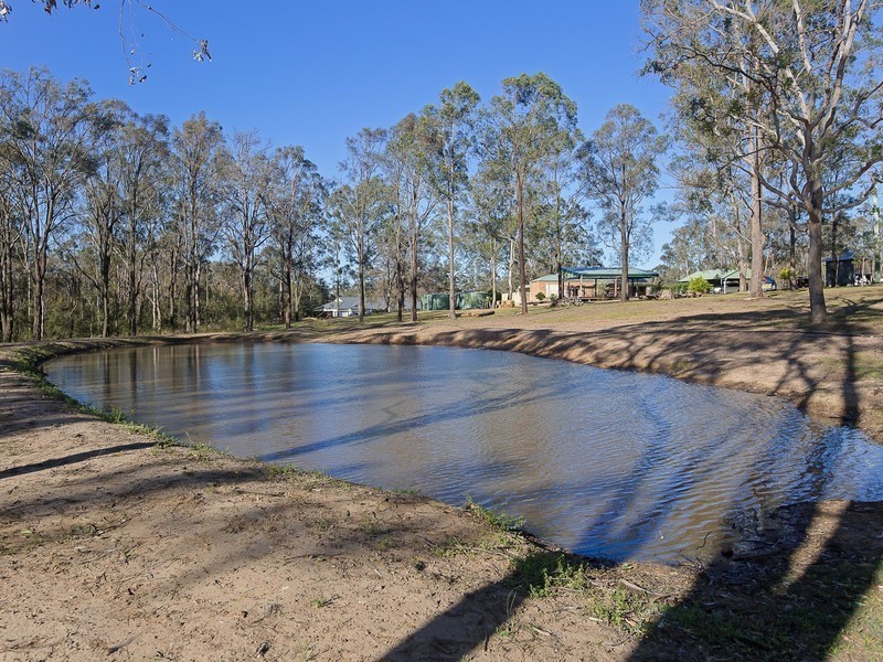 42 Blackburn Close, Lovedale NSW 2325