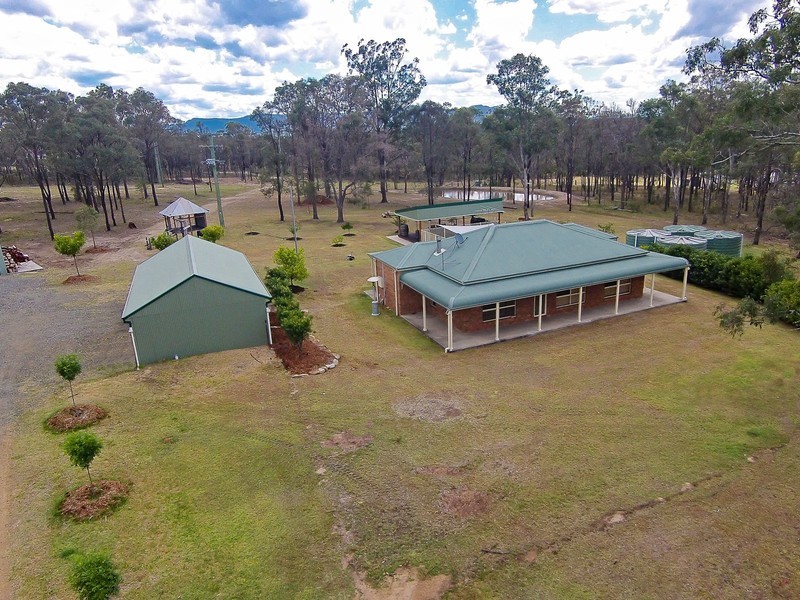 42 Blackburn Close, Lovedale NSW 2325