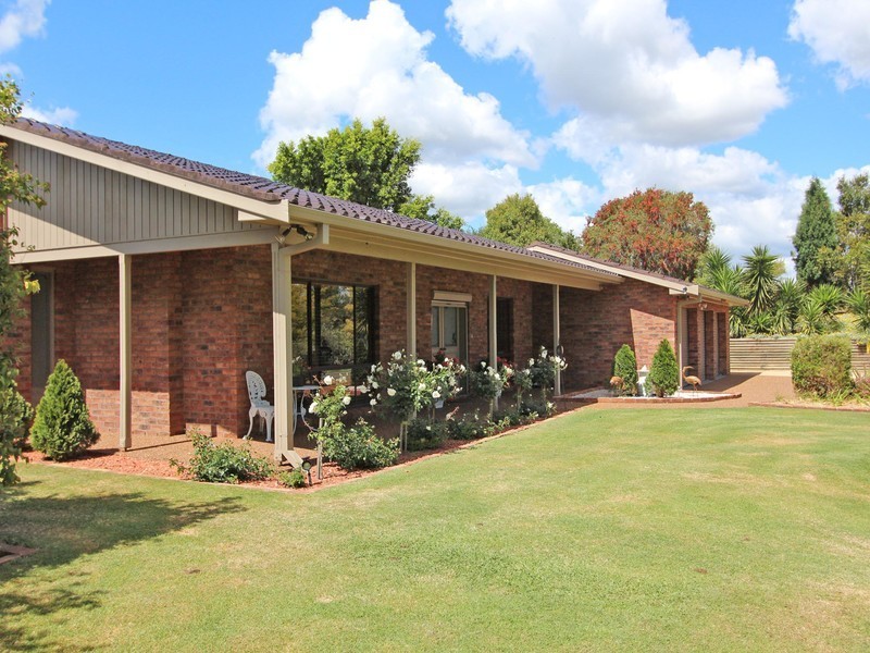 14 Malia Crescent, Windella NSW 2320