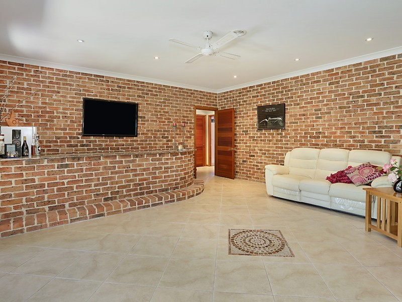 14 Malia Crescent, Windella NSW 2320