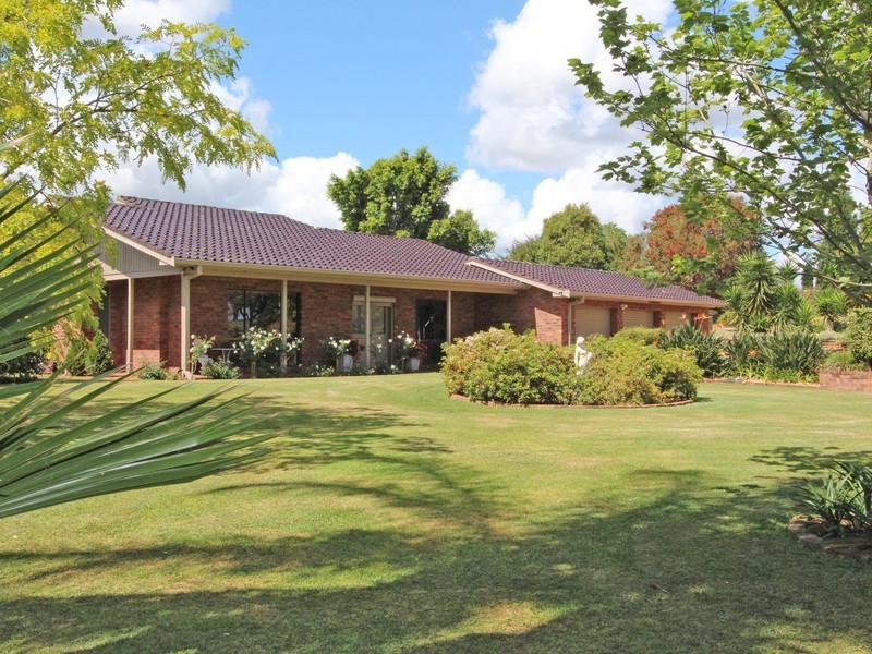 14 Malia Crescent, Windella NSW 2320