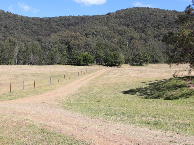 2410 Wollombi Road, Wollombi NSW 2325
