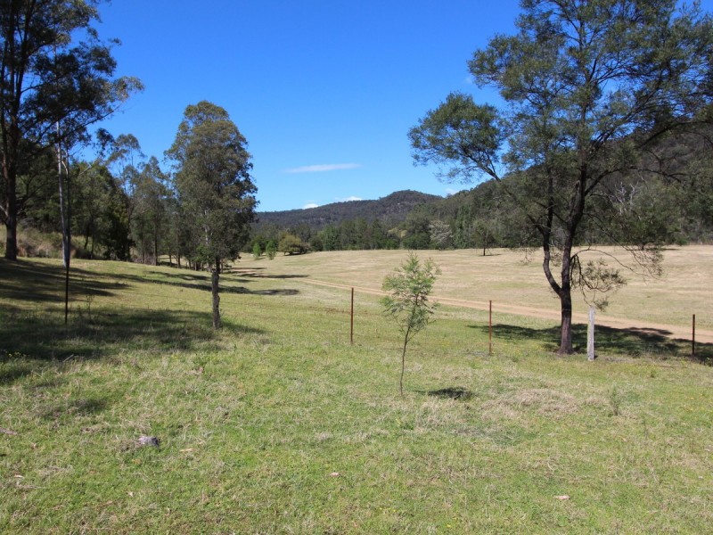 2410 Wollombi Road, Wollombi NSW 2325