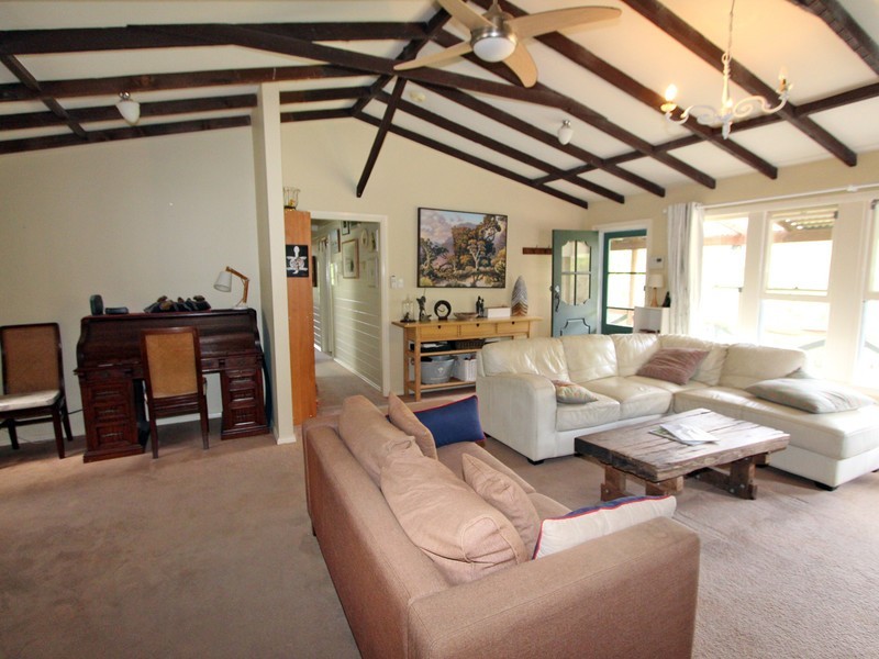 1845 Wollombi Road, Sweetmans Creek NSW 2325