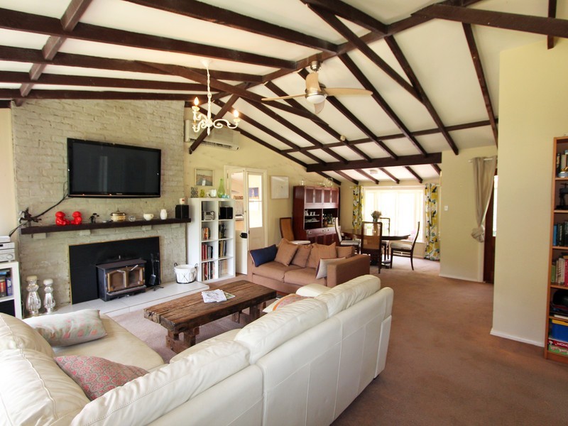 1845 Wollombi Road, Sweetmans Creek NSW 2325