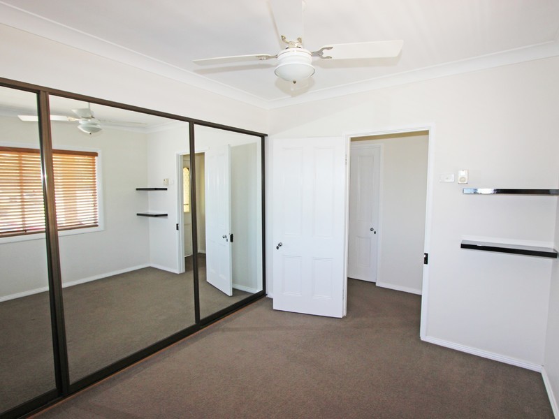 76 Maitland Street, Abermain NSW 2326