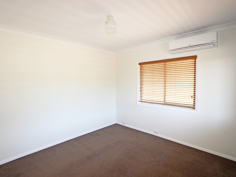 76 Maitland Street, Abermain NSW 2326
