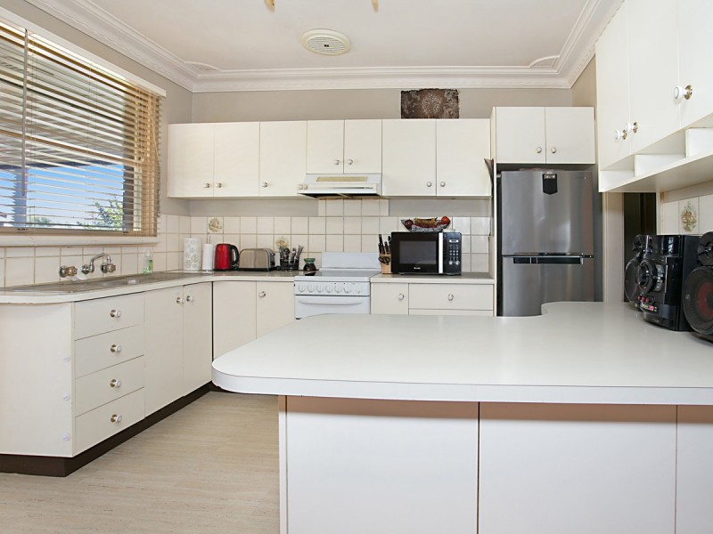 42 Lightfoot Street, Cessnock NSW 2325