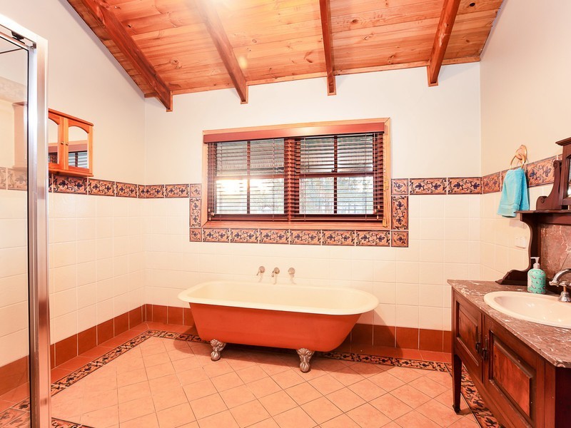 239 Neath Road, Sawyers Gully NSW 2326