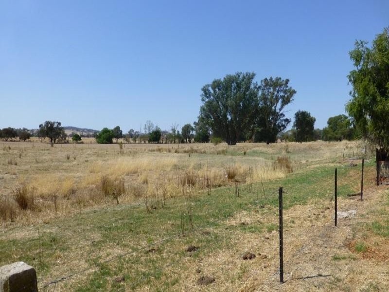 3 Urana Road, Burrumbuttock NSW 2642
