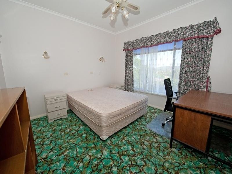 428 Parkview Crescent, Lavington NSW 2641