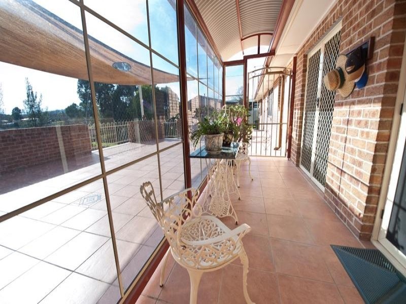 4 Bindi Court, Lavington NSW 2641